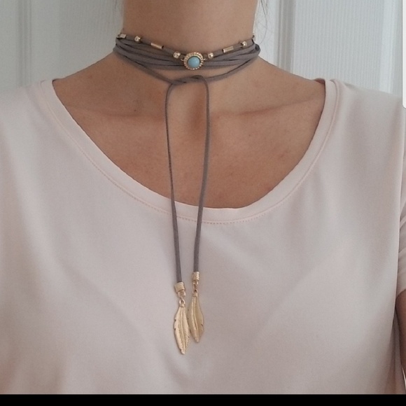 Eye Pop Supply Jewelry - Gray Beaded Wrap Around Feather Necklace